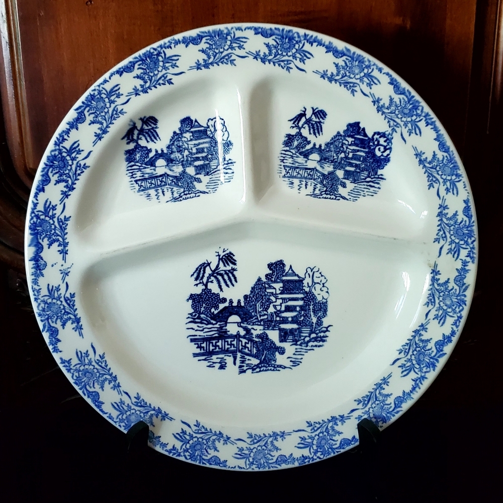 Vntg 11 1/8" Server/3-Part Grill Plate Pattern RYL92 Blue by Royal China Co.